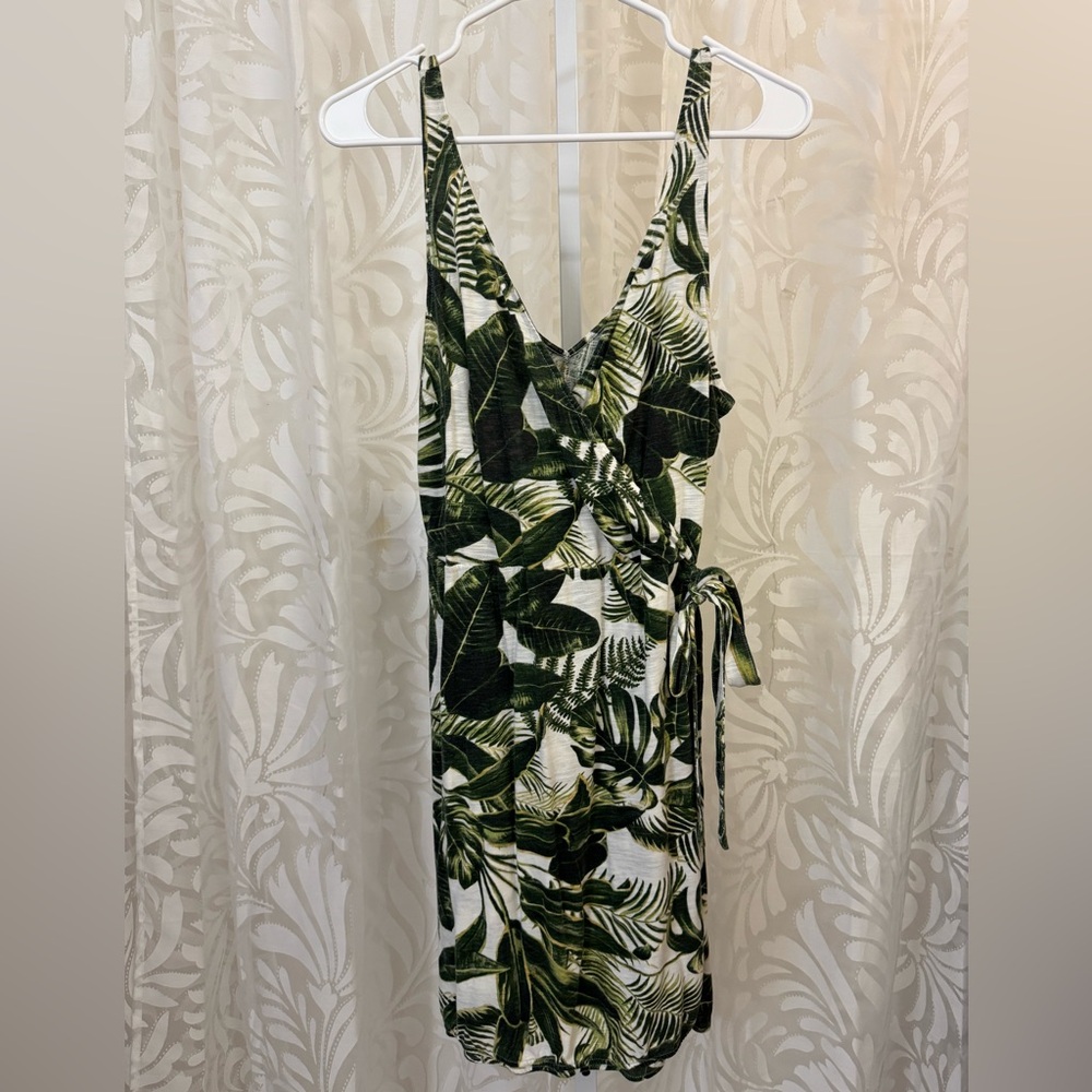 H&M Tropical Leaf Green and White Mini Wrap Dress